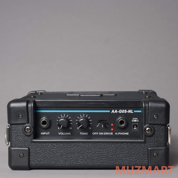 AXL AA-G05-NL Комбоусилитель гитарный