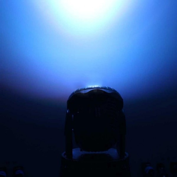 Ross Mobi Led Wash 18x3W Вращающаяся светодиодная голова